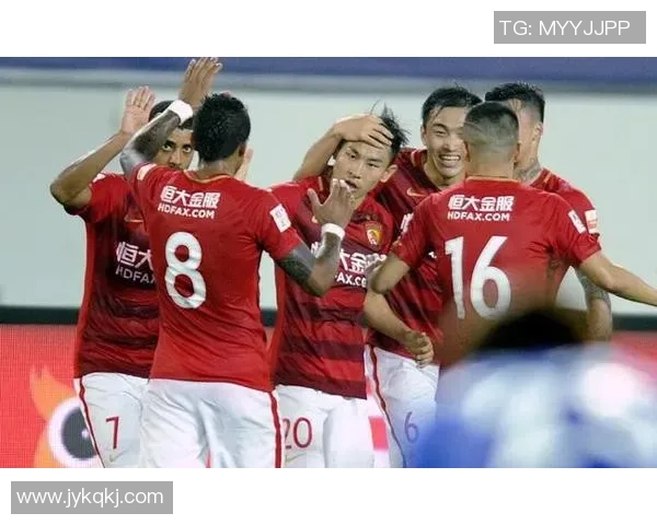 恒大与苏宁激战正酣精彩瞬间回顾及赛后分析图集